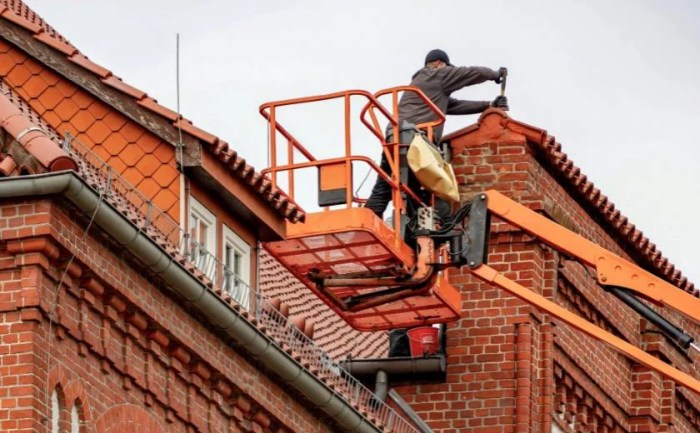 Roof maintenance companies uk