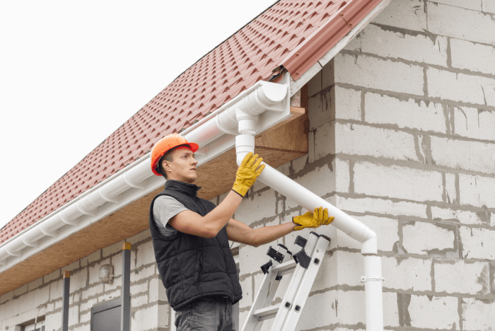 The 10 Best Gutter Repair Services Near Me (with Free Quotes)